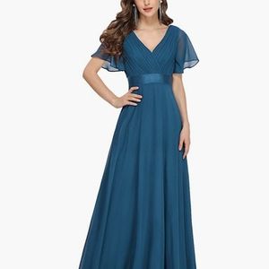 Woman's Short Sleeve V-Neck Long Evening Dress